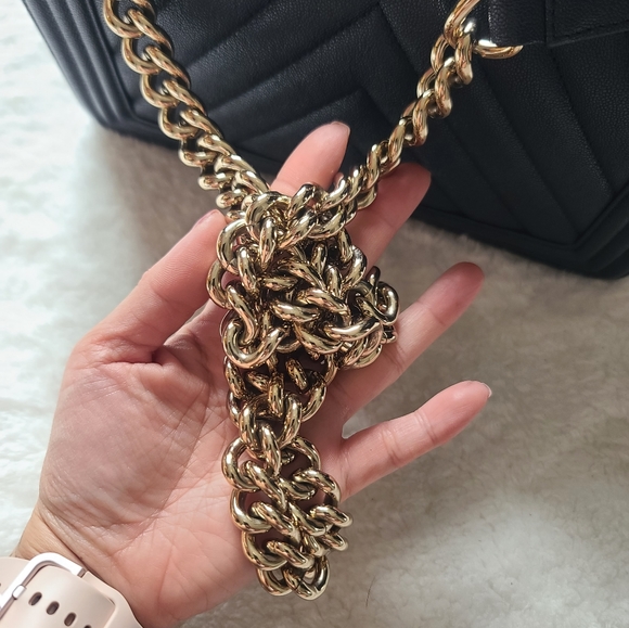 Chanel Old Medium Boy - Picture 9 of 14